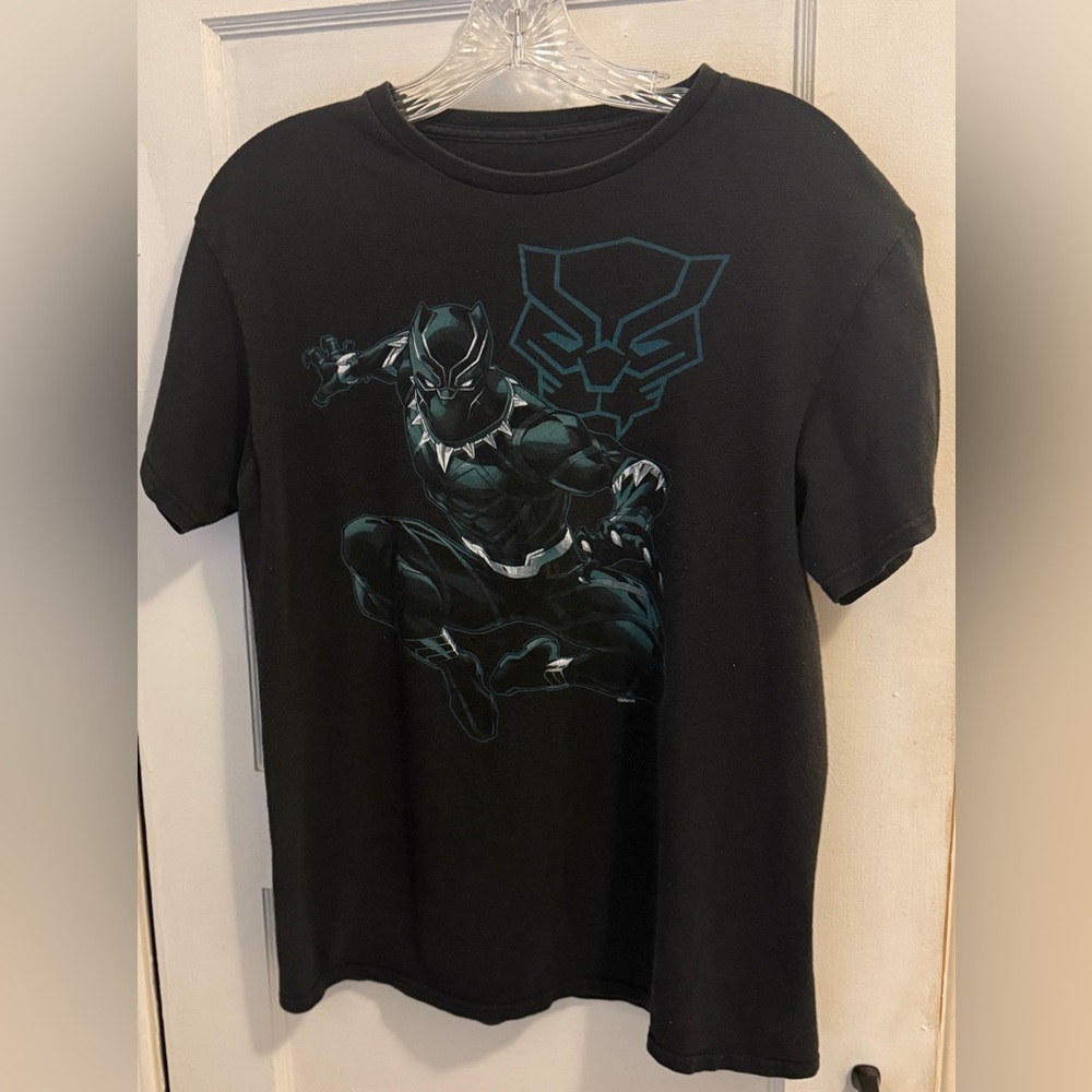Marvel Avengers Black Panther Crew Neck Medium Tee